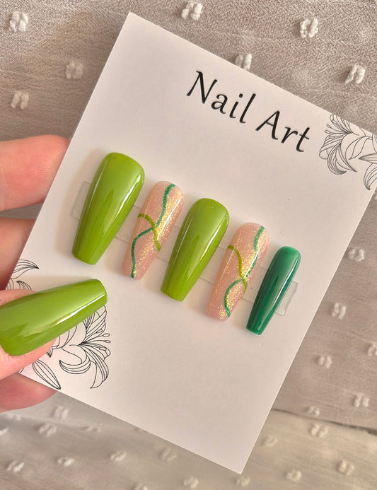 Press-On Nails | Clochette | Fait Main en France