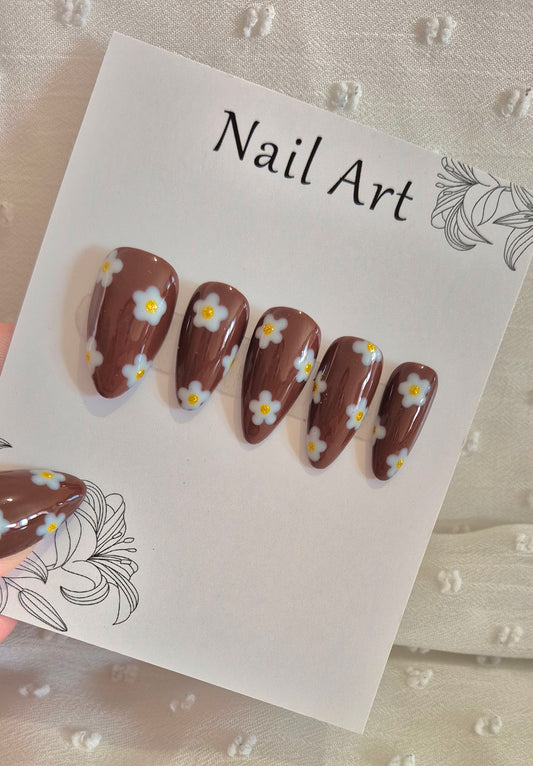 Press-On Nails | Cocoa Daisy | Fait Main en France